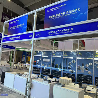 Portable Drone Detector with 8000mAh Battery, Compact Size (185mm*80mm*33mm), and CRPC 2.0 Technology for UAV Detection